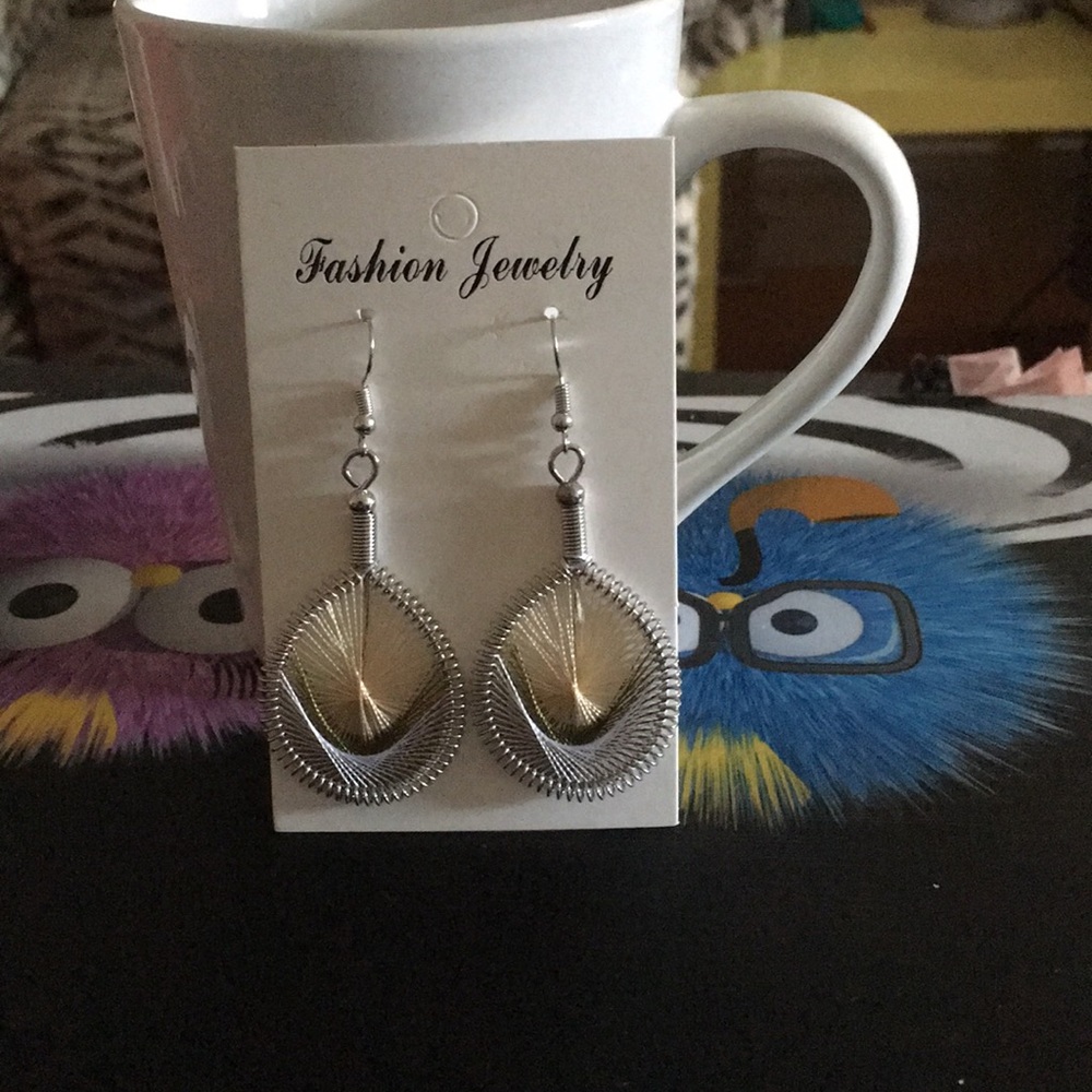 Women's pierced earrings